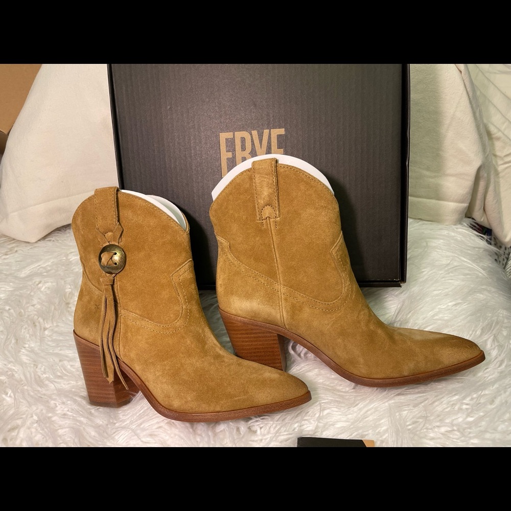 Frye Faye Concho Short Boot size 9